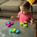 Набір прорізувачів-спінерів із присосками Fat Brain Toys Whirly Squigz 3 шт. (F210ML), фото 8