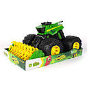 Іграшковий комбайн John Deere Kids Monster Treads з молотаркою і великими колесами (47329), фото 2