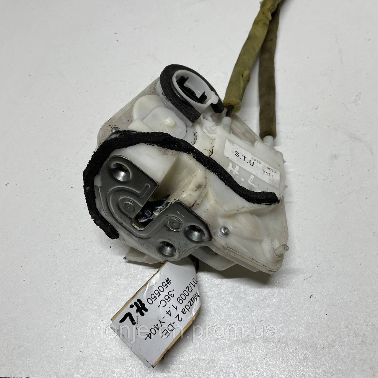 Купить Замок задней левой двери mazda 2 de 6 gh мазда d651 f97-g16-l2 ...