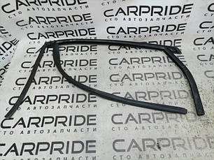 Ущільнювач скла дверей FORD