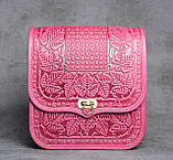 Шкіряна сумка ручної роботи з тисненим орнаментом "Фундук", велика рожева шкіряна сумка через плече, фото 7