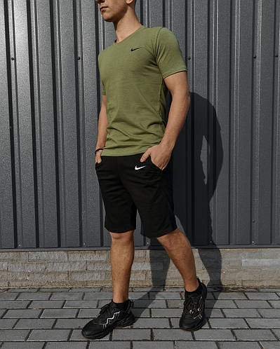 Nike 860367 top