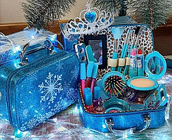 Набір дитячої косметики Фроузен в сумочці-кейсі, корона, лаки, помади, тіні