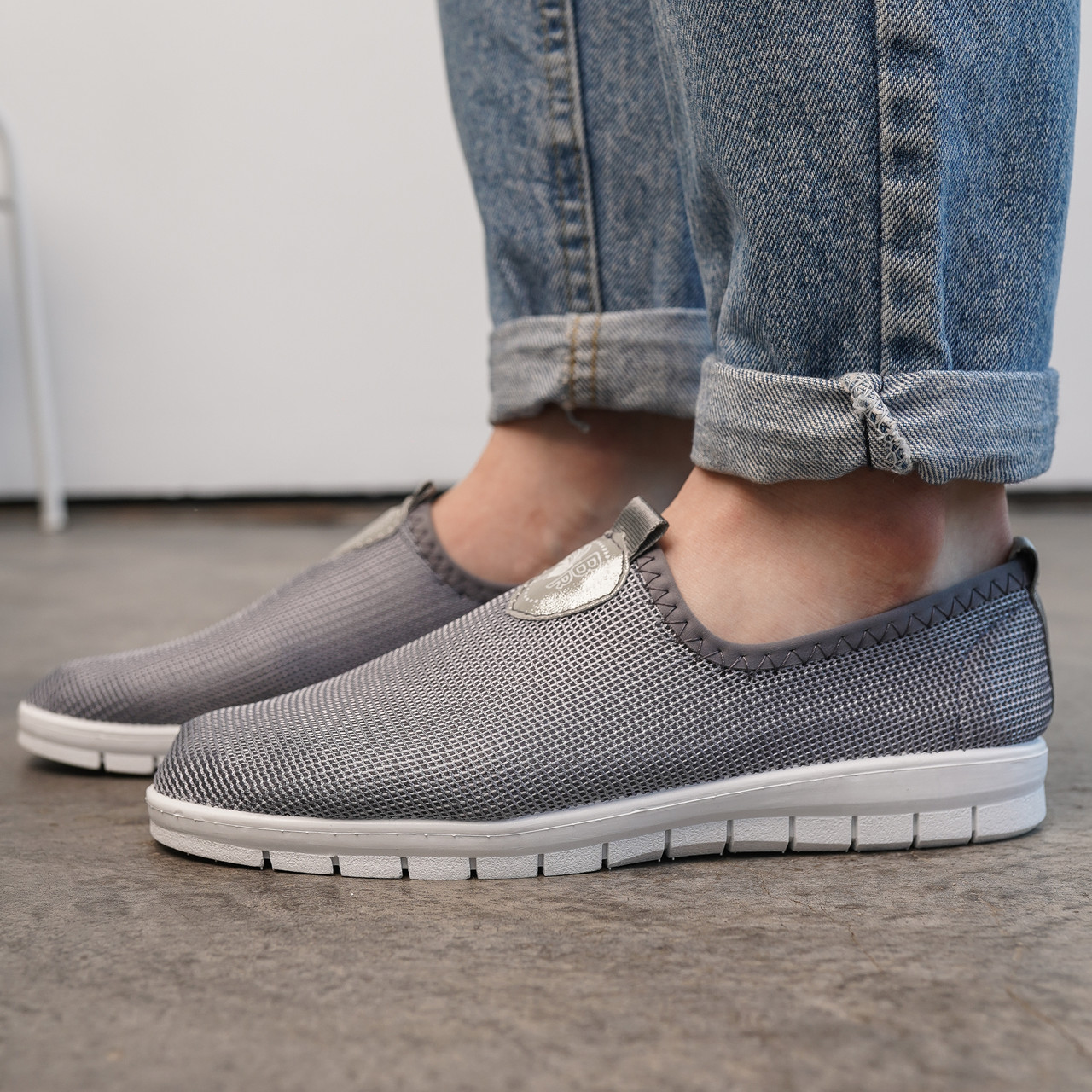 Жіночі сірі балетки на літо