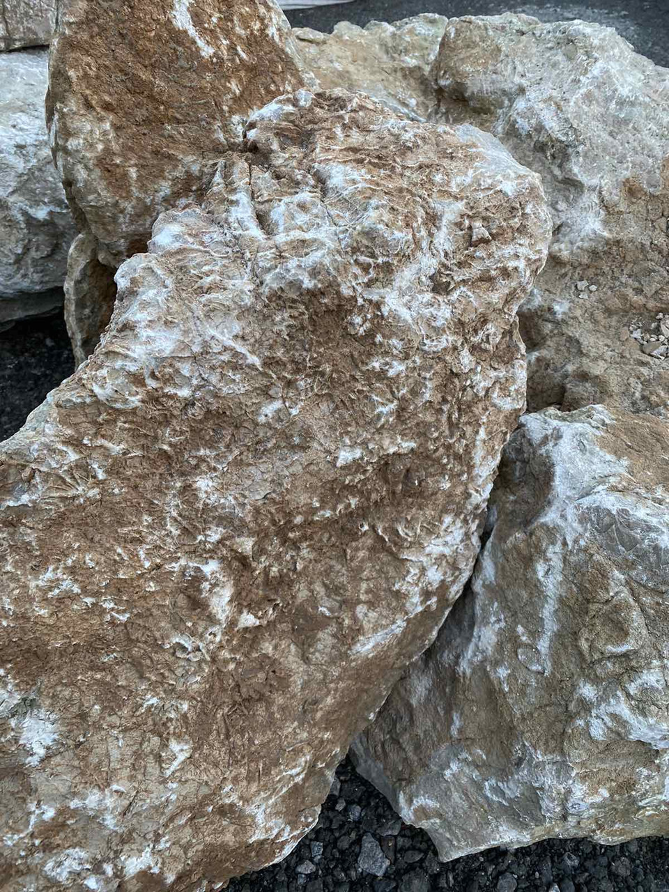 Валуни для ландшафтного дизайну