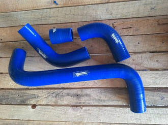 Силіконові патрубки радіатора ВАЗ 2101-2107 (на мідний радіатор) к-кт 4 шт.