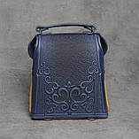 Шкіряний синьо-жовтий рюкзак ручної роботи, сумочка-рюкзак з авторським тисненням у стилі бохо, фото 4