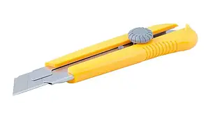 Ніж MASTERTOOL 25 мм ABS пластик з металевій направляючої з магнітом гвинтовий замок 17-0325