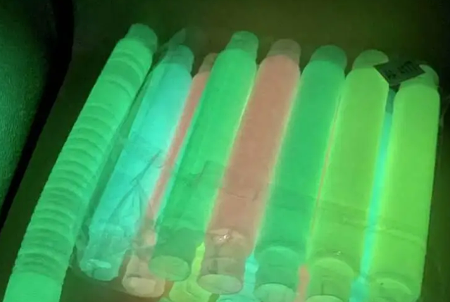 Іграшка "Антистрес "BunMo Pop Tubes Pastel Фосфор" 20 см/світиться в темряві, фото 3