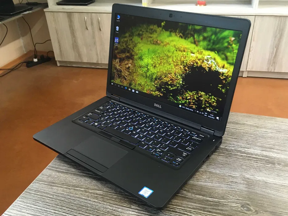 Ноутбук Dell Latitude 5480 14 'FHD,IPS/i7-7820HQ/16Gb/930MX 2GB/256SSD
