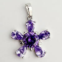Кулон XР. Родій. Камінь: фіолетовий циркон. Довжина: 25 мм. Ширина: 18 мм.