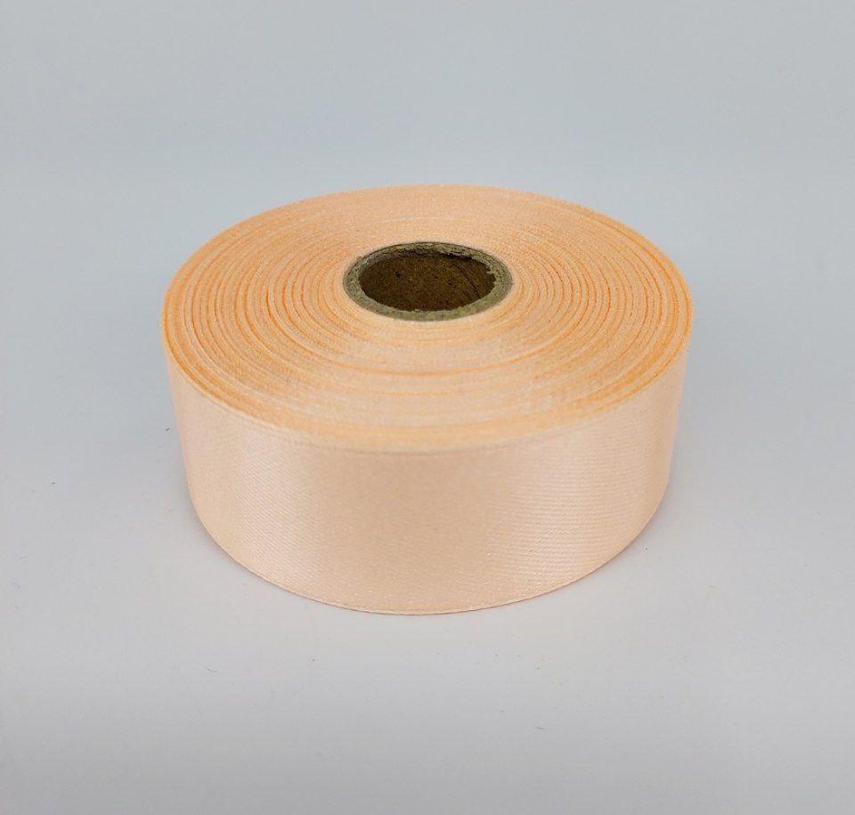 Стрічка атласна LiaM колір Персиковий 2,5 см ширина 25 ярдів