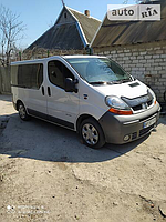 Дефлектор капота на Renault Trafiс II 2001-2014 короткая широкая. Мухобойка на Renault Trafiс