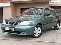 Дефлектор капота на Daewoo Lanos 1997-2020 / Chevrolet Lanos 1997-2020 евро крепеж. Мухобойка