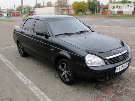 Дефлектор капота на ВАЗ 2170, 2171,2172 Lada Пріора AV-Tuning. Мухобійка на Lada Пріора