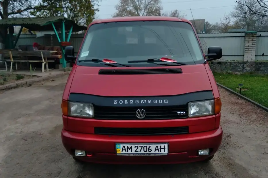 Дефлектор капота на Volkswagen Transporter T4 1990-2003 євро кріплення. Мухобійка на Volkswagen T4