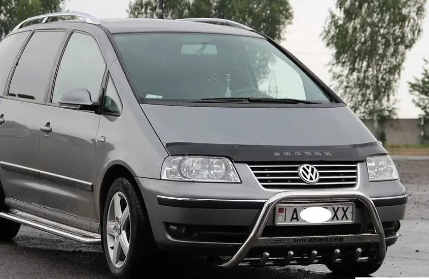 Дефлектор капота на Volkswagen Sharan 2 2000-2010. Мухобійка на Volkswagen Sharan