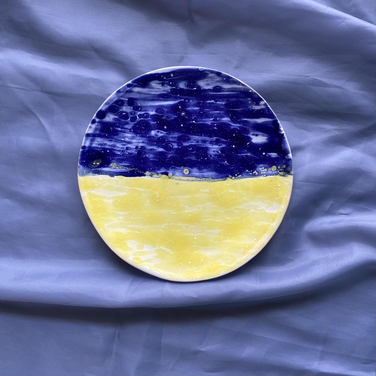 Тарелка флаг сине-желтая M.CERAMICS керамическая плоская - фото 6 - id-p993738683