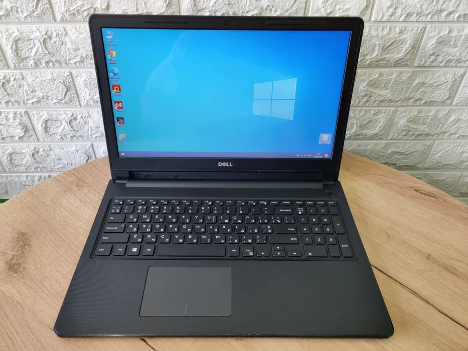 Ноутбук Dell Inspiron 15 3567/15.6 /HD/i5 7200U/8Gb/HDD500Gb/R5 M430-2Gb