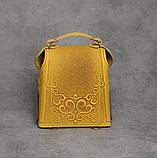 Шкіряний синьо-жовтий рюкзак ручної роботи, сумочка-рюкзак з авторським тисненням у стилі бохо, фото 5