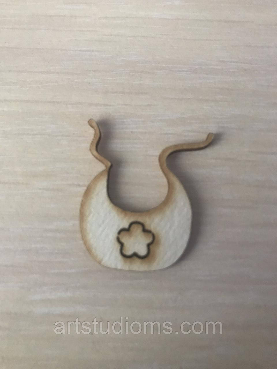 Чипборд "Слюнявчик"