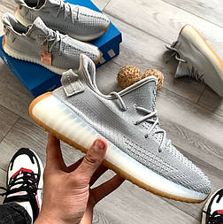 Чоловічі кросівки Adidas Yeezy Boost 350 весна-осінь-літо повсякденні легкі сірі. Фото наживо