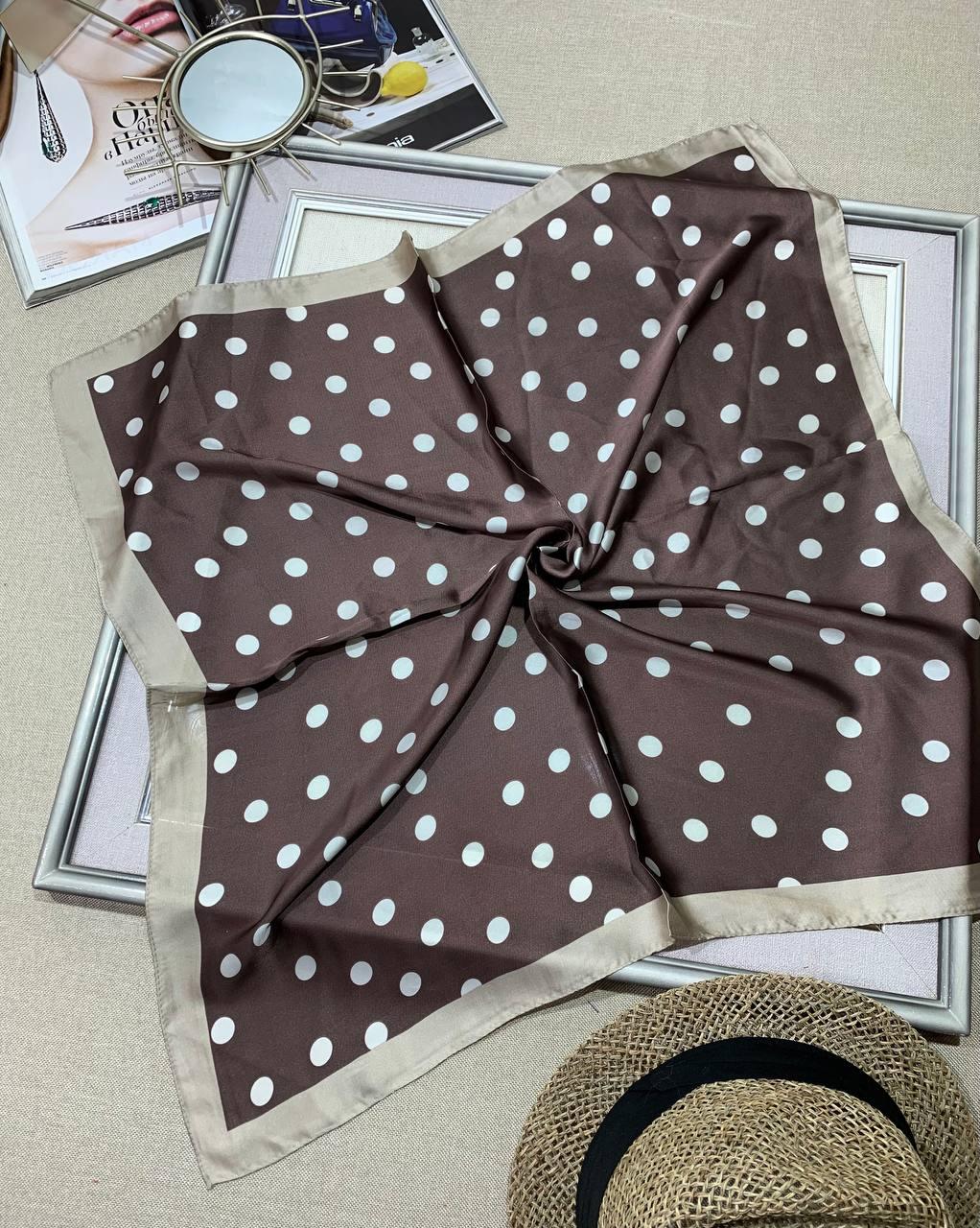 Шийна шовкова хустка в горошок 70*70 см шоколадний