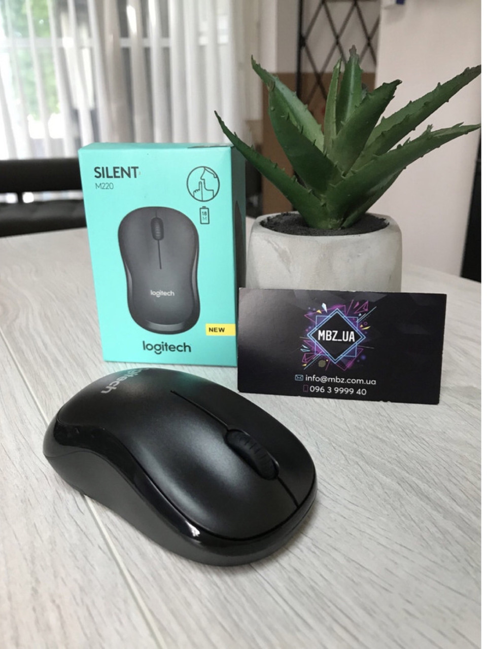 Мишка бездротова комп'ютерна Logitech M220 SILENT