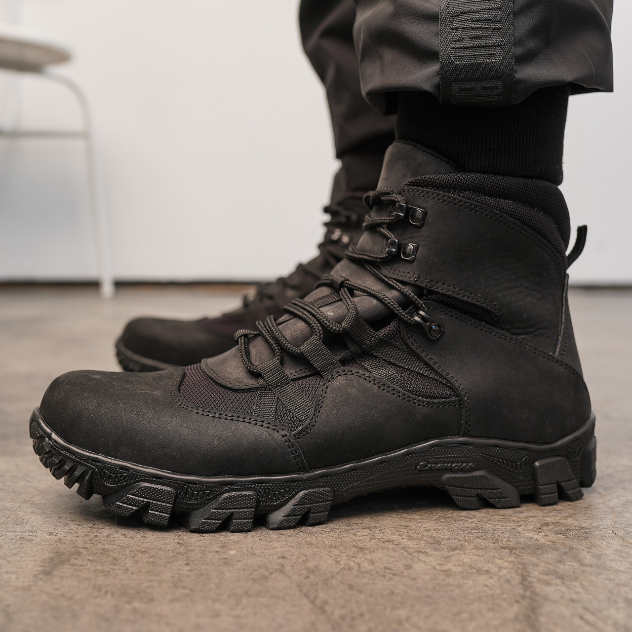 Чоловічі шкіряні берци