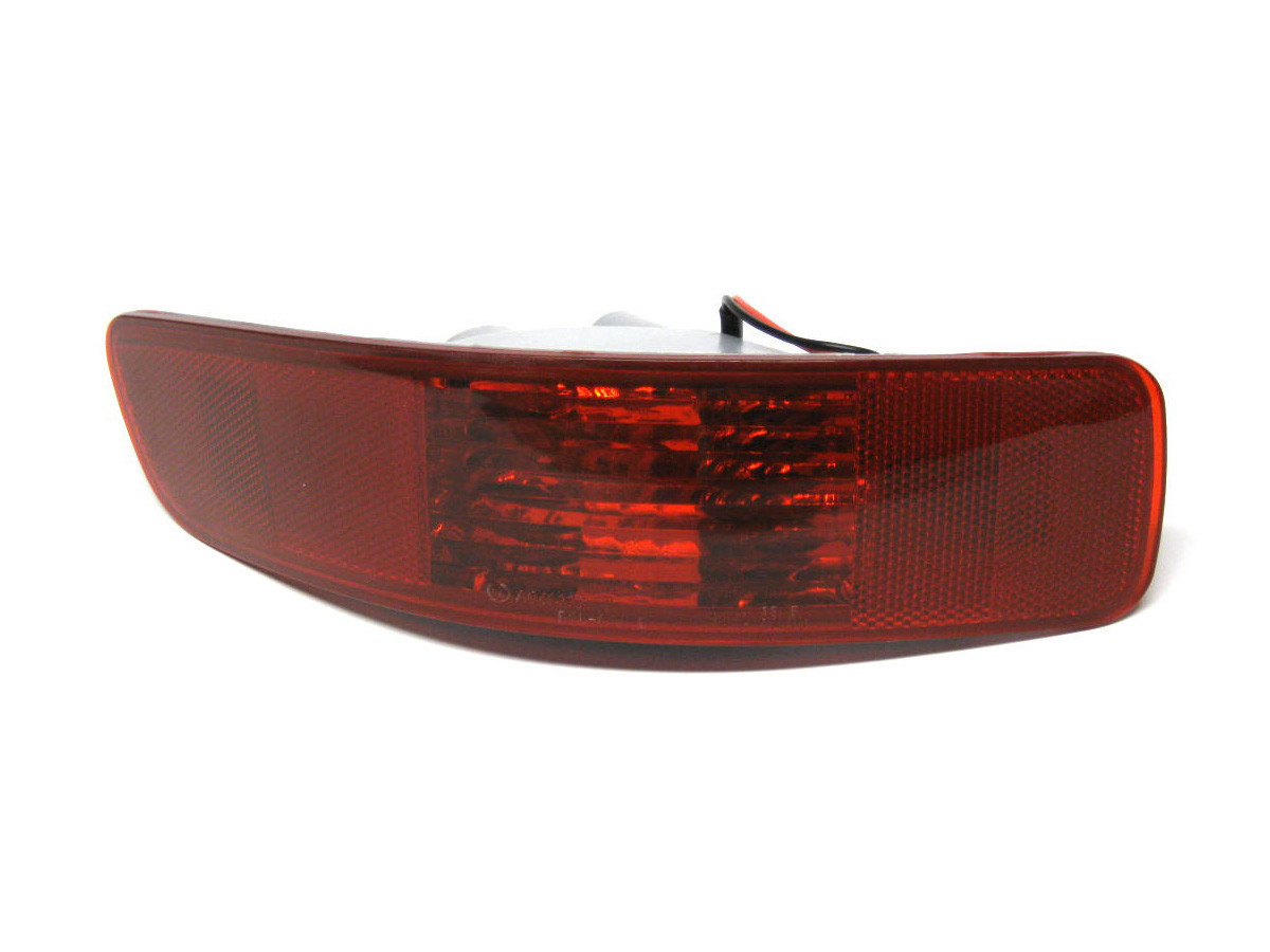 Туманка задня Mitsubishi Outlander