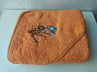 Дитячий рушник-таманець для купання махровий з капюшоном 100*100 см Туреччина Жовтогарячого кольору