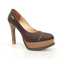 Класичні туфлі жіночі з натуральної шкіри модні молодіжні красиві вечірні святкові нарядні стильні легкі польща 39 розмір Venetti