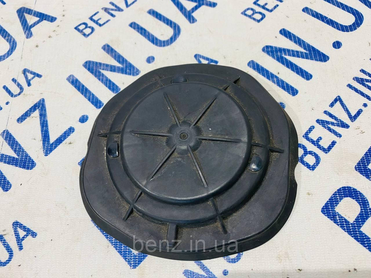 Кришка опори переднього амортизатора Mercedes W212, S212 A2123270186