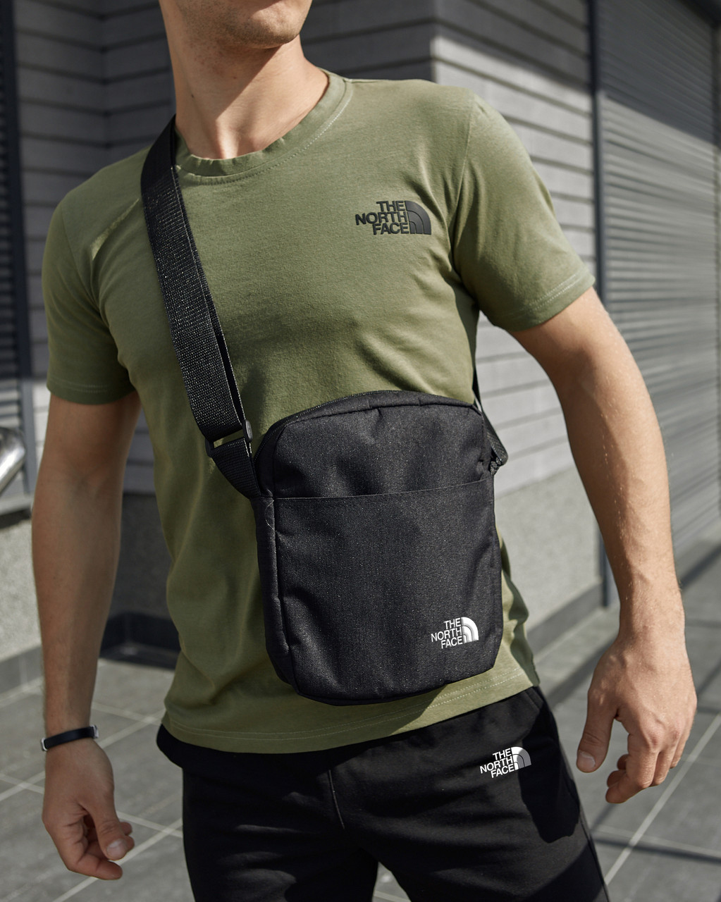 Чоловічий літній костюм The North Face шорти футболка сумка спортивний комплект tnf хакі, фото 1