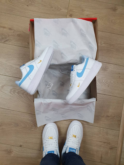 Nike air force 1 white velcro swoosh pack best sale