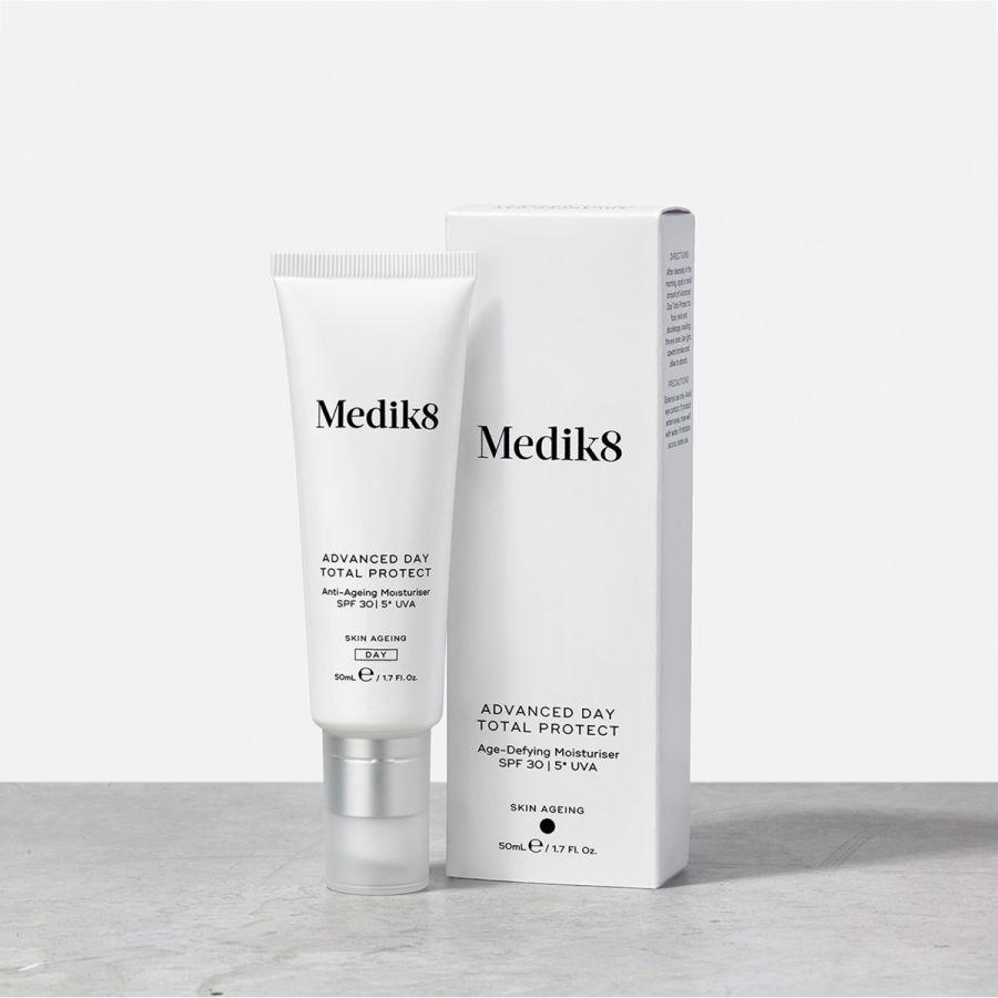 Medik8 Advanced Day Total Protect Денний зволожуючий крем проти старіння