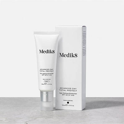 Medik8 Advanced Day Total Protect Денний зволожуючий крем проти старіння