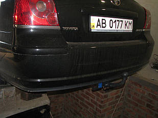 Фаркоп TOYOTA AVENSIS T25 седан/ліфтбек 2003-2008