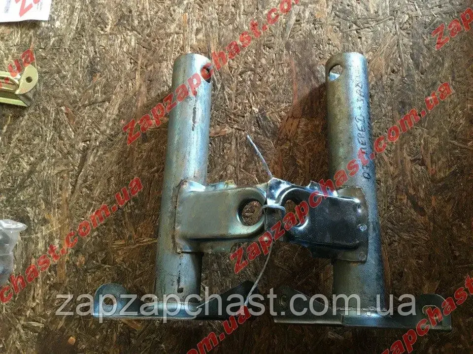 Кронштейн бампера Ваз 2107 зовнішні передні труби (к-кт 2шт), фото 1