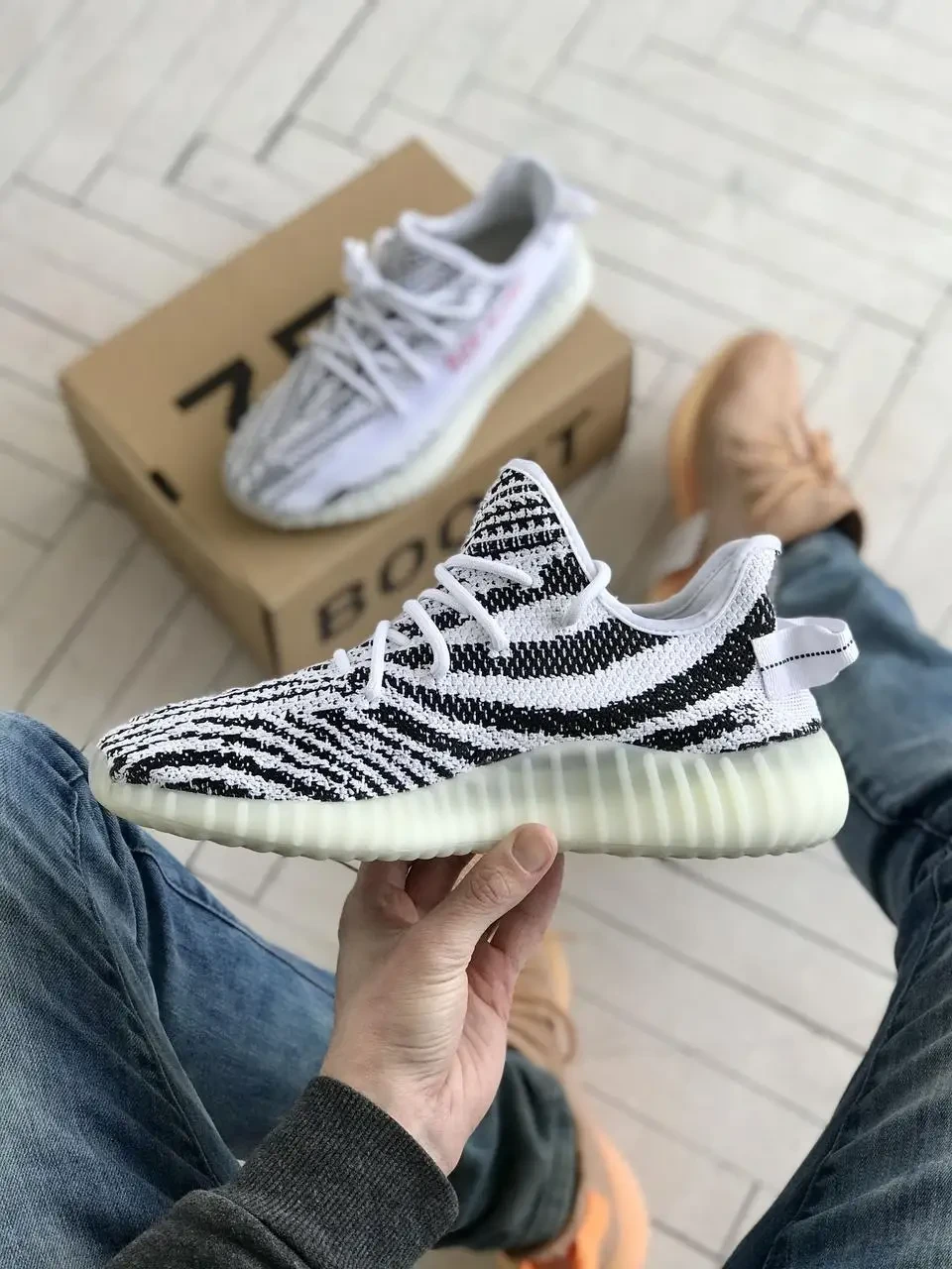 Yeezy 350 white and grey hotsell