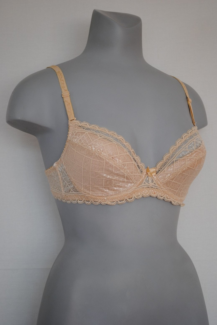 Анфен бюстгальтера