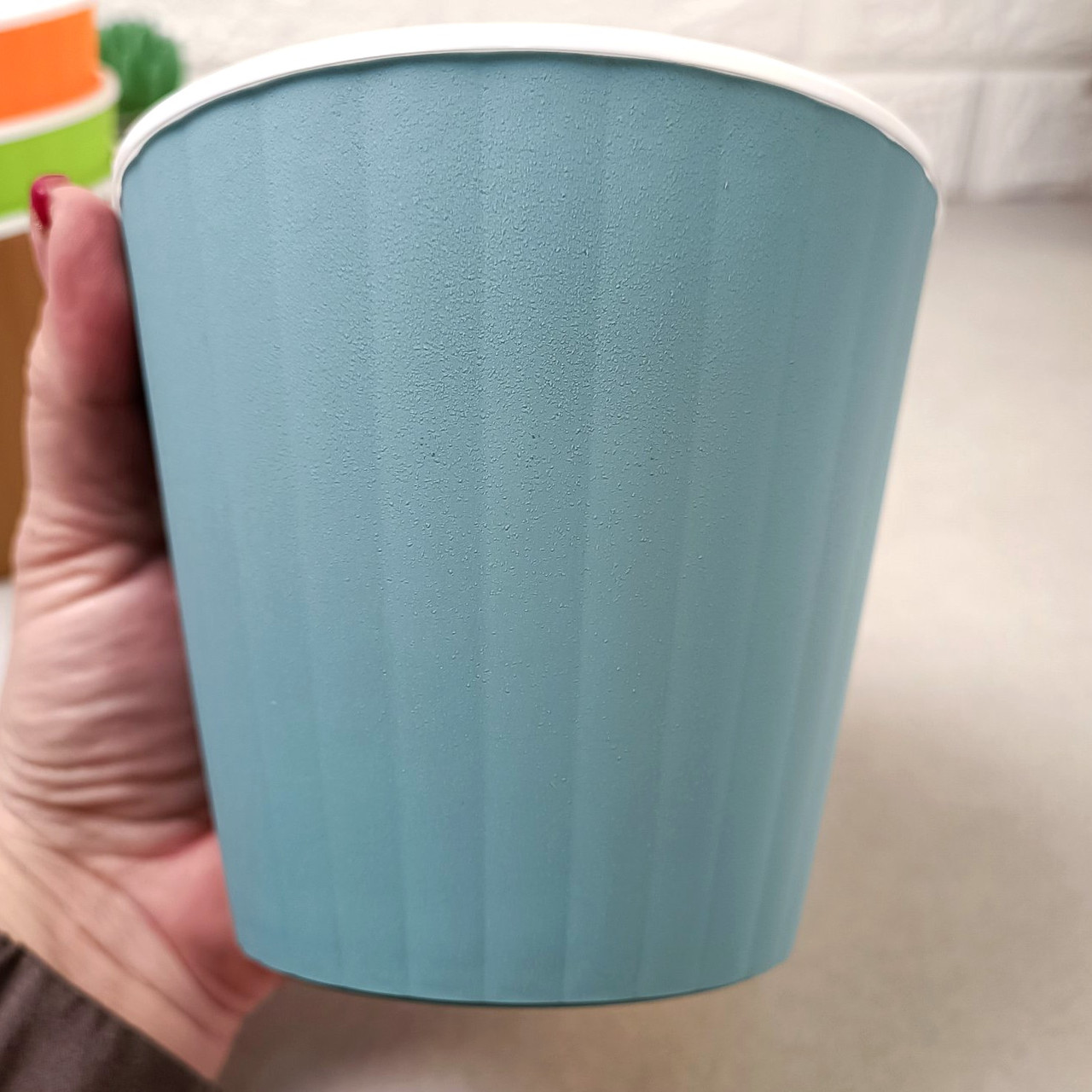 Блакитне кашпо для кімнатних рослин із дренажною вставкою 1,7л 15,7*13 см, Ібіс Алеана