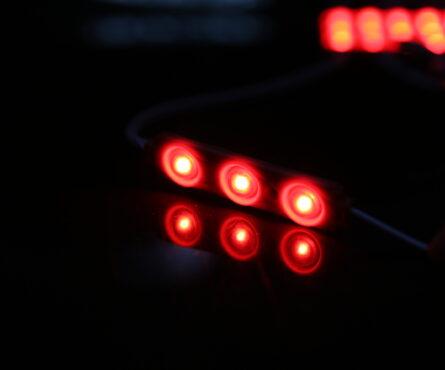 Світлодіодний модуль Преміум 1.2 Вт 12 вольт червоний red три лед 2835 з лІнзами 170 градусів  IP67