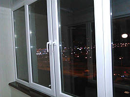 Вікна Rehau в Києві. Пласиткові вікна, двері Рехау
