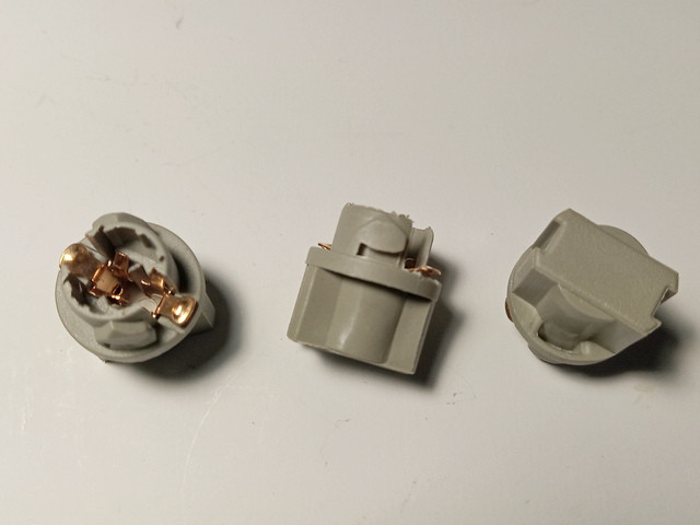 Патрон підсвітки панелі приладів Ланос (під лампу W3W) 2615, фото 1