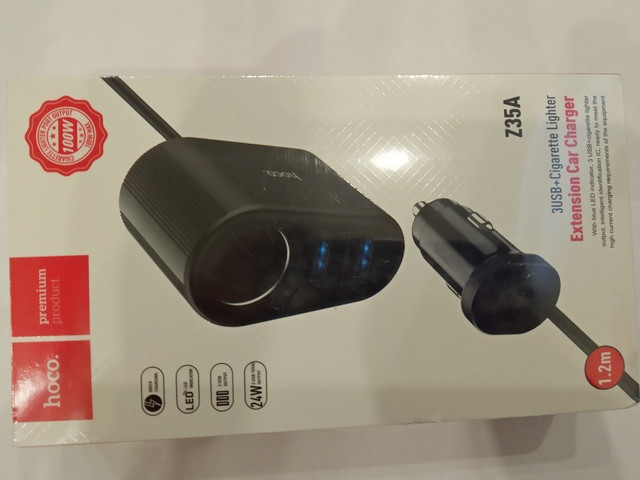 Зарядний пристрій автомобільний 3USB+розетка Z35A