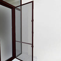 Москитная сетка внешняя дверная, RAL 8017 Шоколадно-коричневый, 3 петли, 2 защелки, 2 ручки