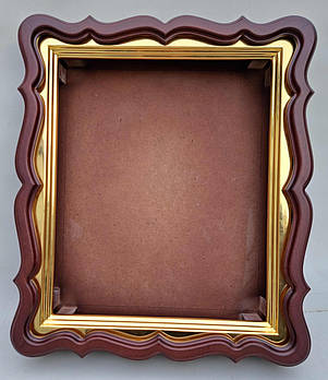 Фігурний кіот для ікони з внутрішньою дерев'яною позолоченою рамою