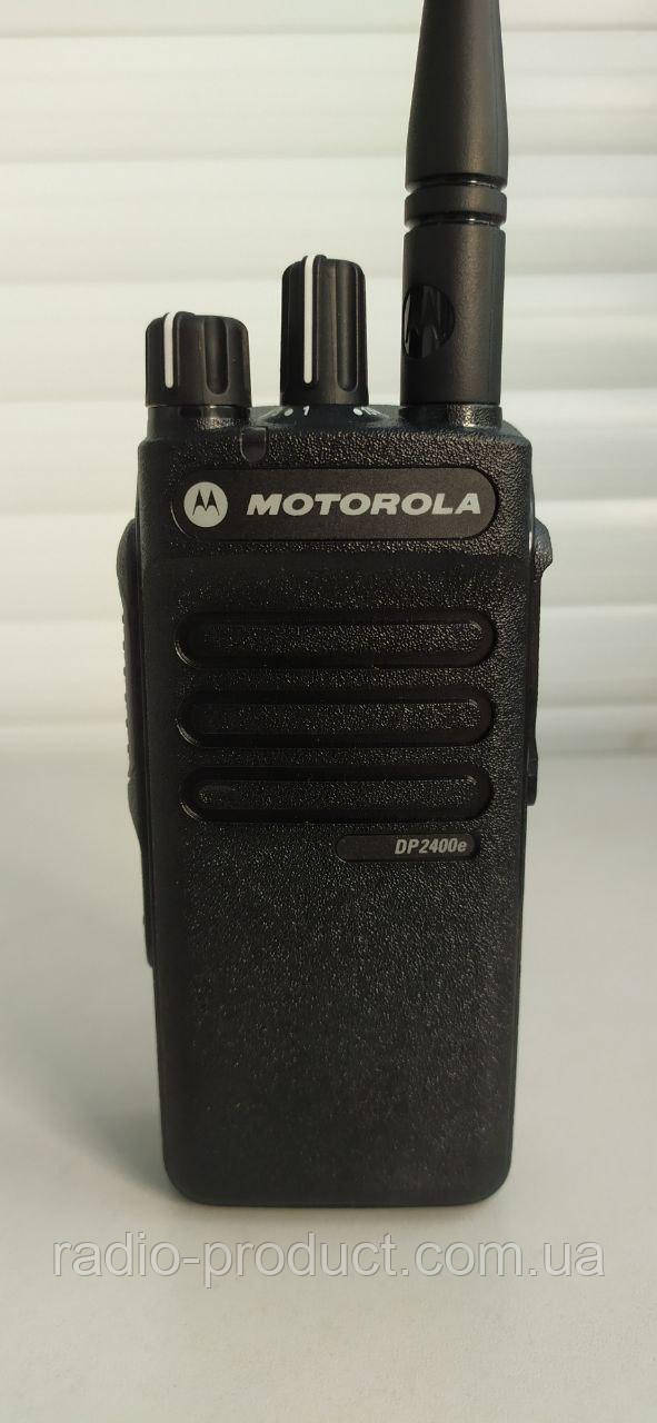 Motorola MOTOTRBO DP2400e VHF радіостанція аналогово-цифрова