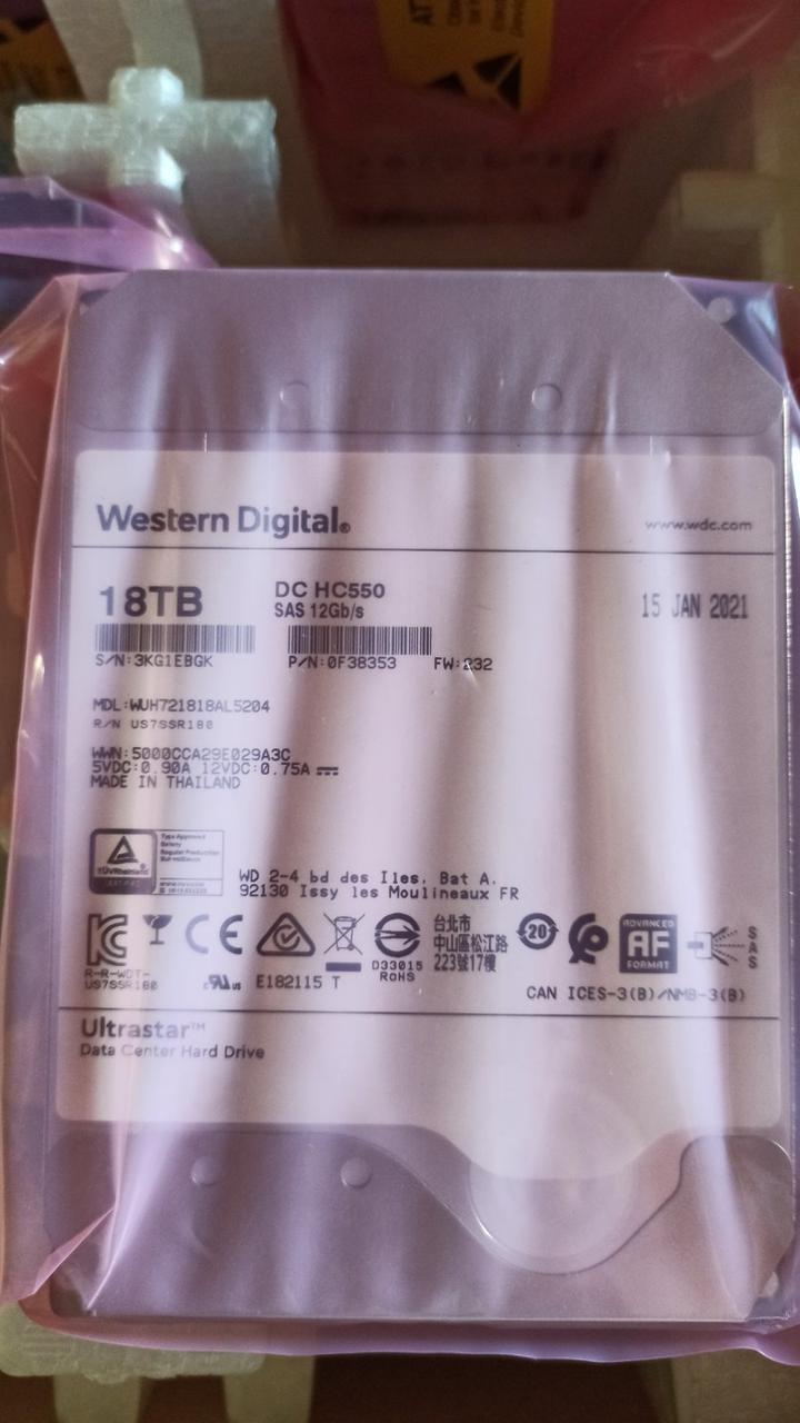 Western Digital 18TB 0F38353 18000 GB SAS DC HC550 - фото 2 - id-p1501889219